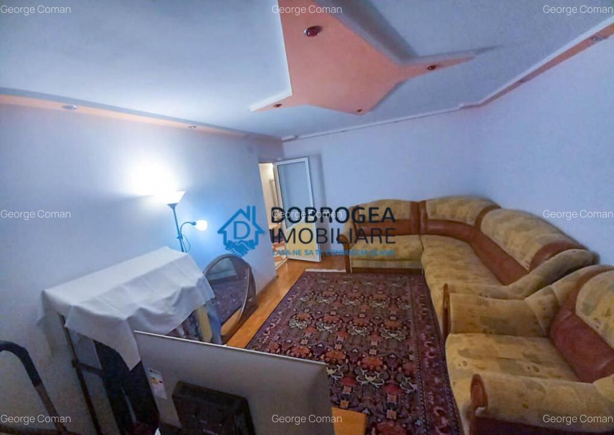 Zona vest, apartament 4 camere, decomandat - 4 Zona vest, apartament 4 camere, decomandat - 4