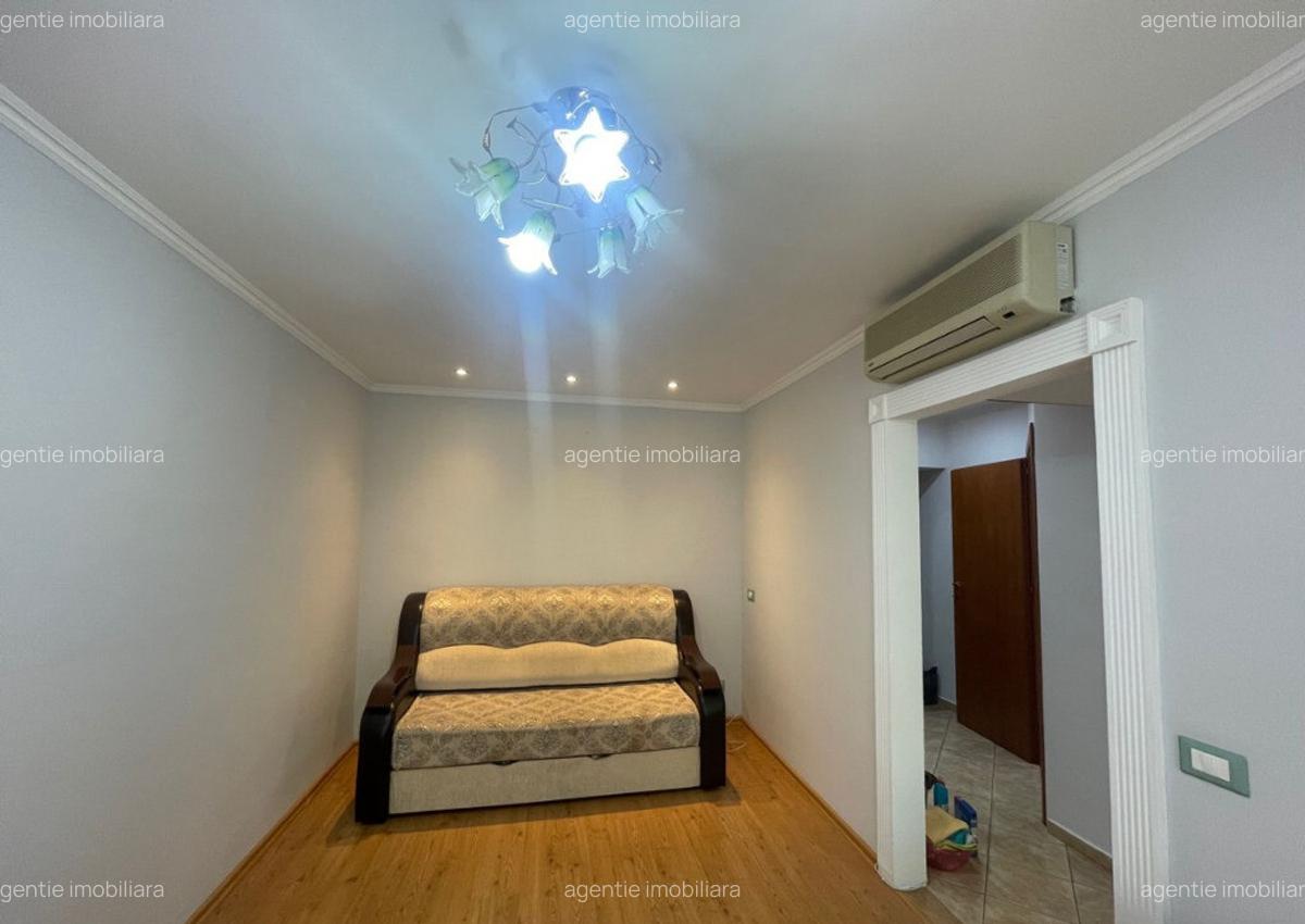 Inchiriez Garsoniera Piata 1 Mai - 2
