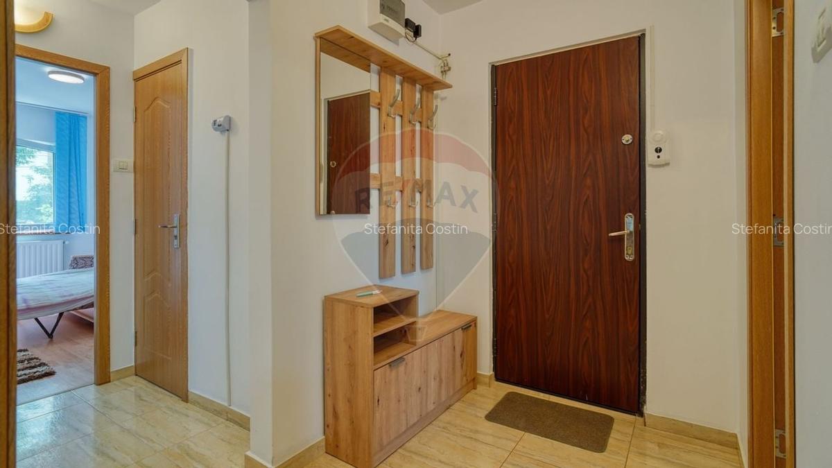 Apartament cu 3 camere de vanzare in zona Central - 2