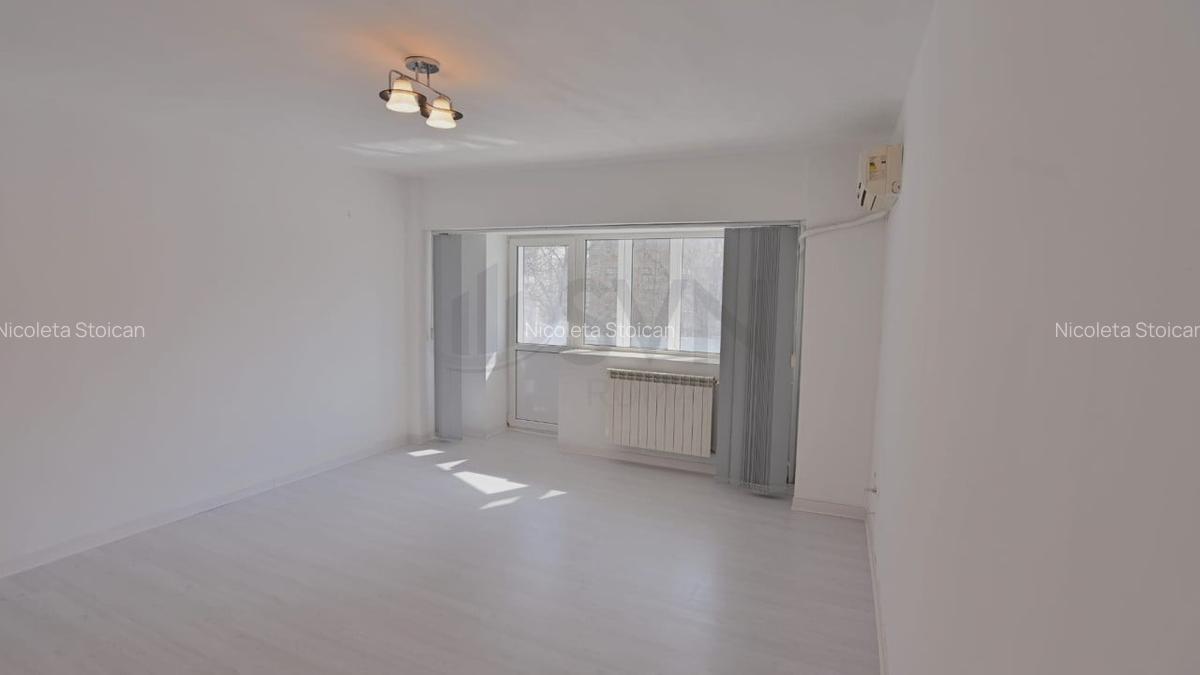 REA1023850 Apartament 2 camere cu 3 balcoane pe Bulevardul Decebal - 3