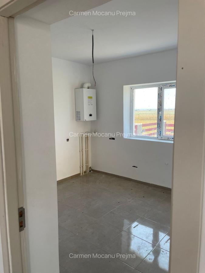 Casa individuala,finalizata,str.Primaverii.Pret imbatabil ! Mutare imediata ! - 10