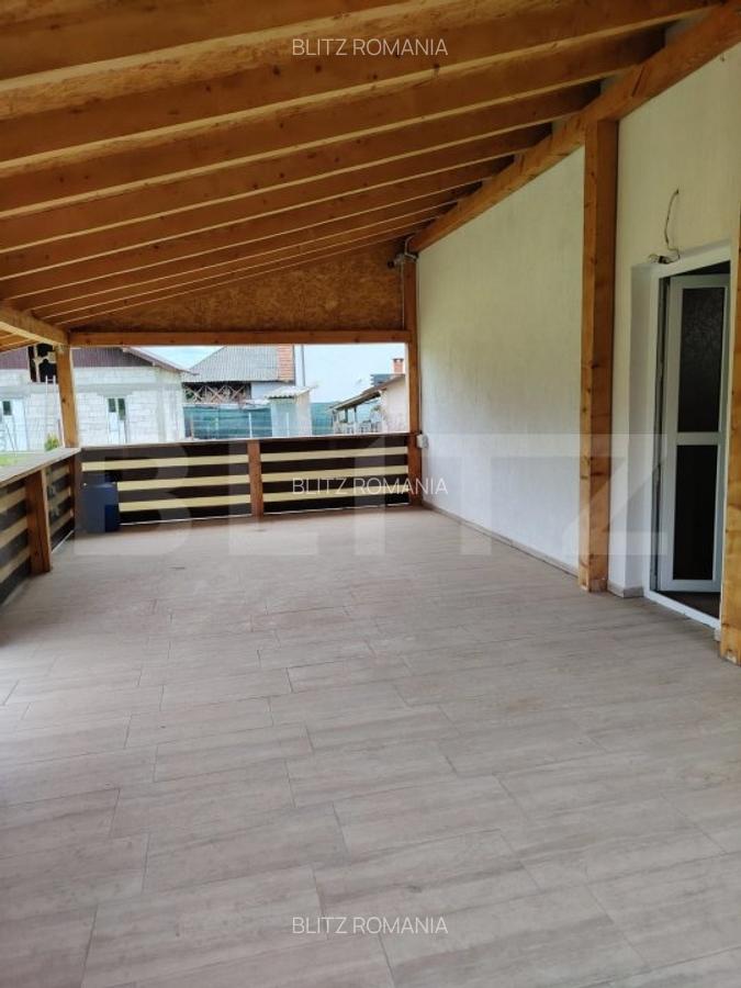 Casa de vanzare, cu 6 camere, 288 mp, zona Voinesti - 18