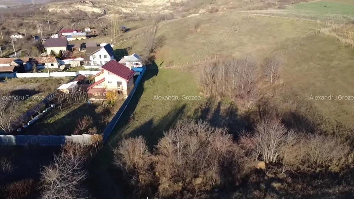 TEREN DE VANZARE IN ZONA IN DEZVOLTARE - 2
