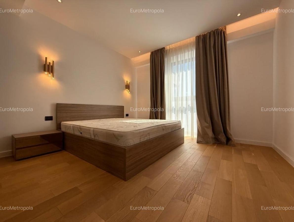 Apartament cu 4 camere decomandat în Nordului - 5