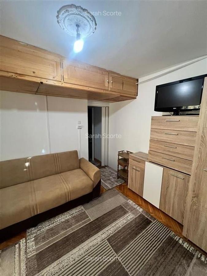 Garsonieră decomandată în Decebal - 1