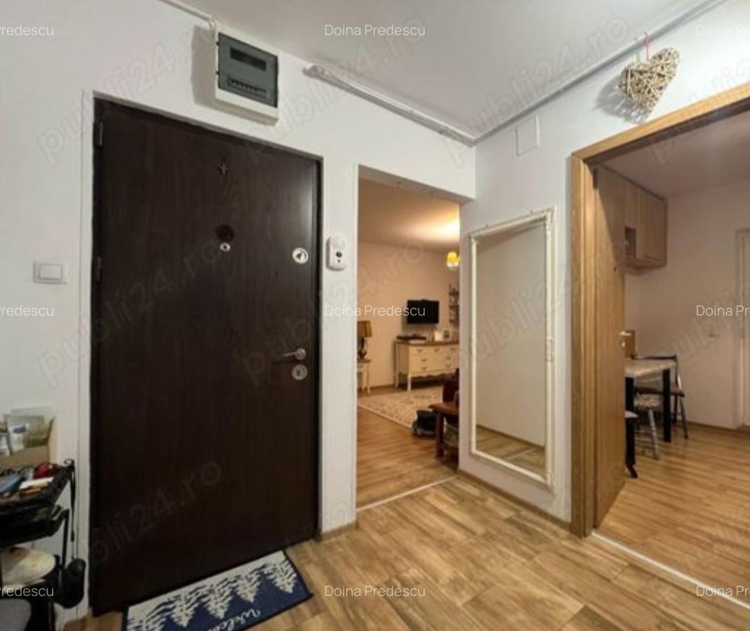 Apartament cu 3 camere decomandat în Plăvăț II - 6