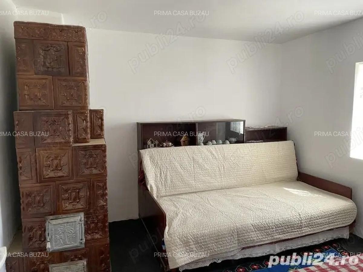 Casa si teren 1785mp comuna Merei BZ renovata recent SC 170mp Pret: 85.000 neg - 6