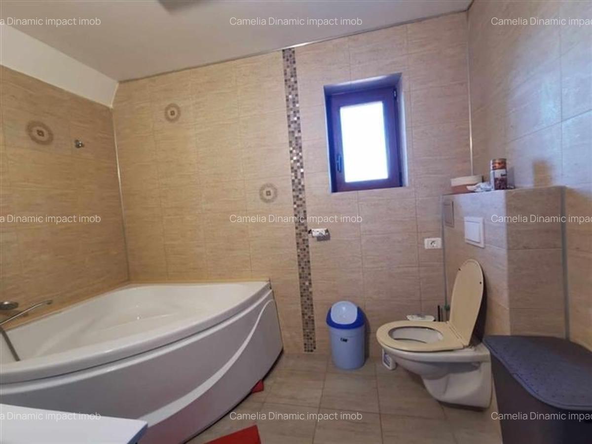 Casă cu 5 camere în Central - 7