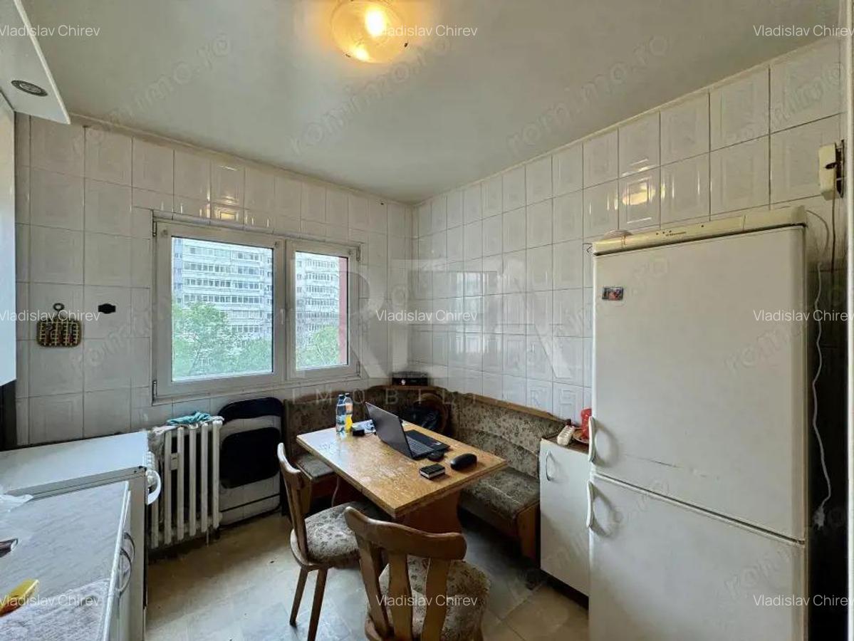 4 camere in bloc solid la 7 minute metrou Piata VIctoriei - 11