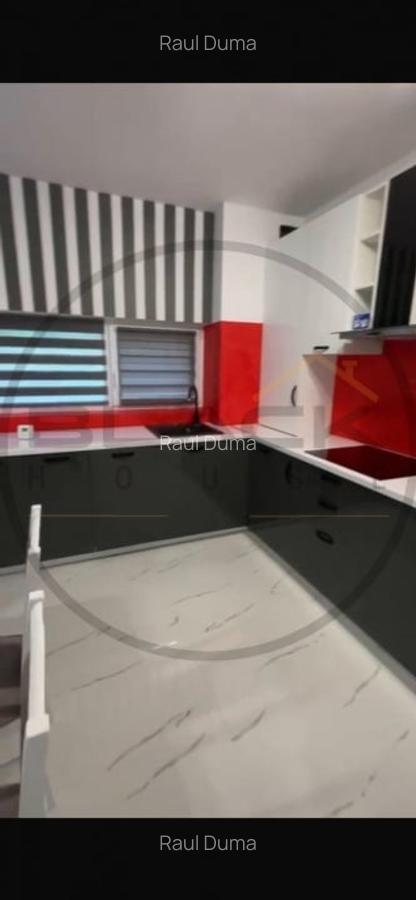 Oportunitate! Apartament 3 camere, terasa 35 mp, Complex Nou - 1