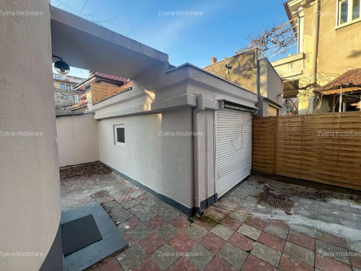 Un produs Rar in Piata,   Aviatorilor – Parcul  Kiseleff  7 camere,  261mp.,  curte - 90mp.,  Garaj - 3