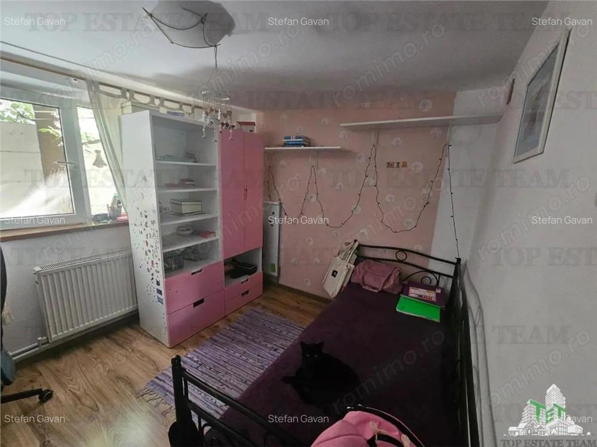 Casa 6 camere teren 363mp in sector 6 - 14