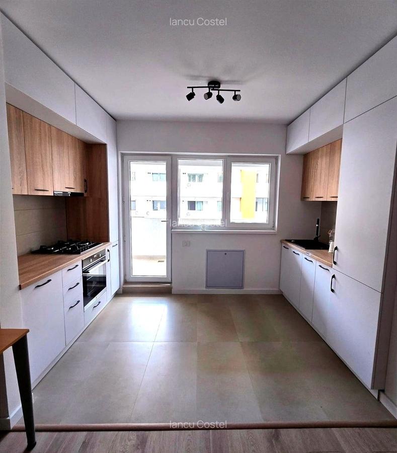 Apartament cu 2 camere semidecomandat în Berceni - 1