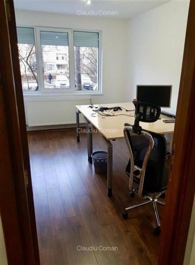 Apartament cu 3 camere decomandat, mobilat în Centrul Civic - 6