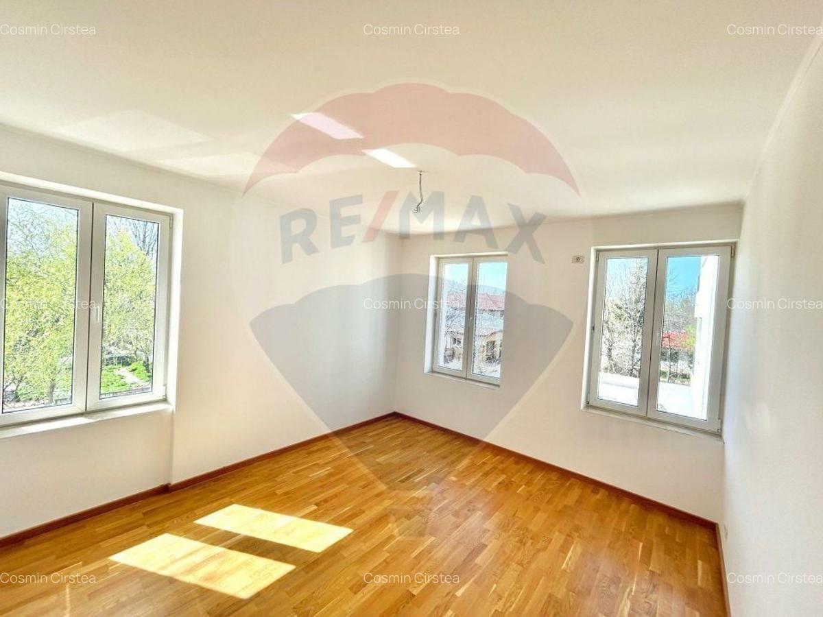 DE VANZARE Apartament cu 4 camere in zona Straulesti - 21