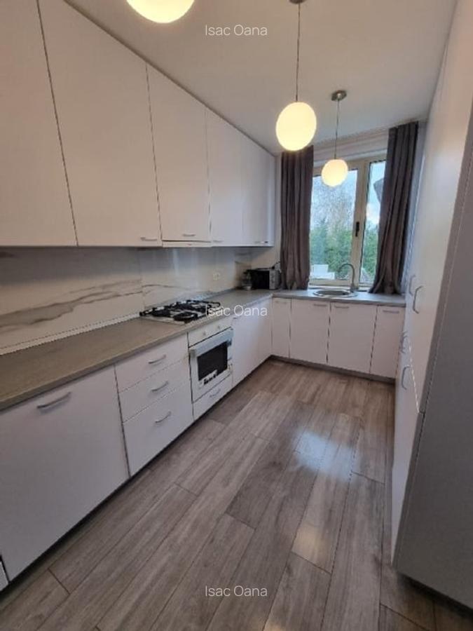 Vila duplex lux  cu piscina in Corbeanca 5 camere,Confort si finisaj pre - 10