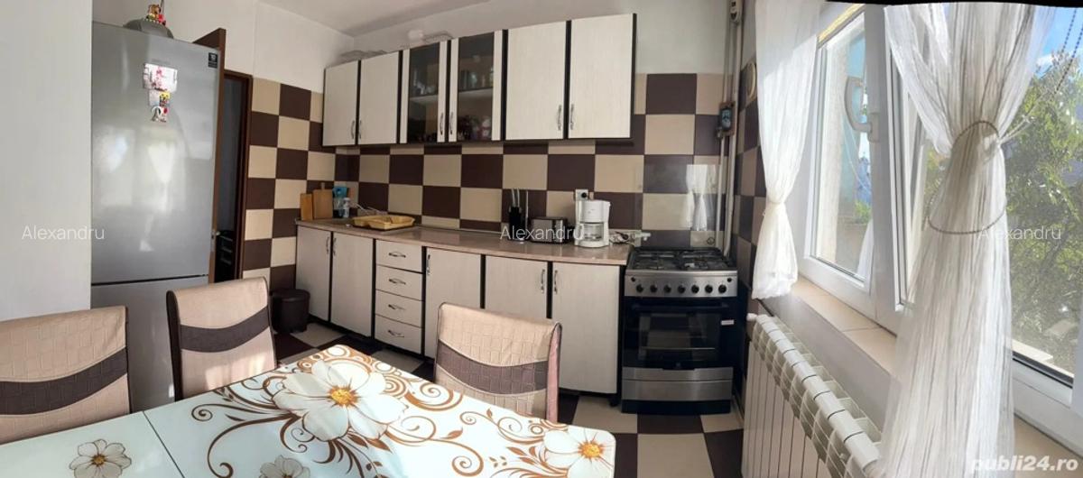 Vand apartament 3 camere, zona 13 Septembrie ! - 2 Vand apartament 3 camere, zona 13 Septembrie ! - 2