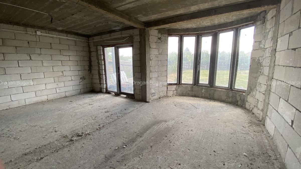 Casă cu 8 camere în Săcălaz - 3