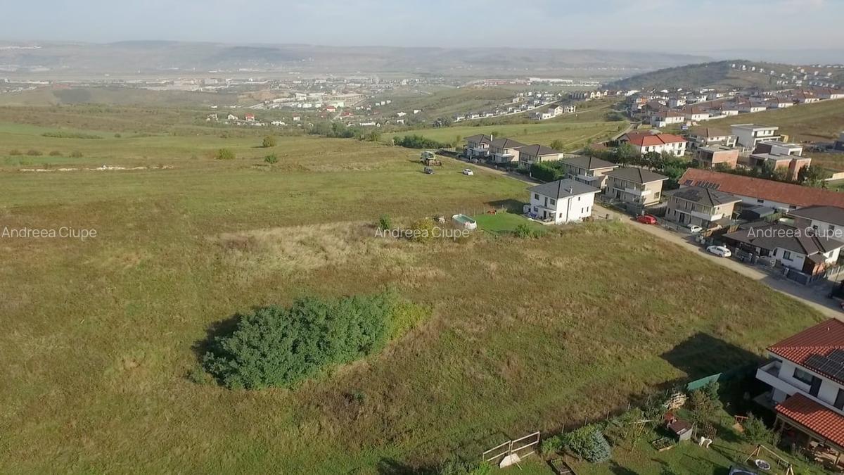 Teren intravilan, 1.400 mp, str. Crangului - 9