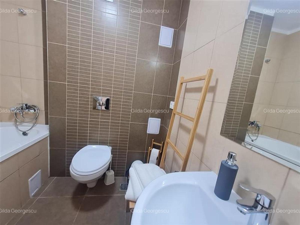 Apartament cu 2 camere decomandat, mobilat în Tractorul - 7
