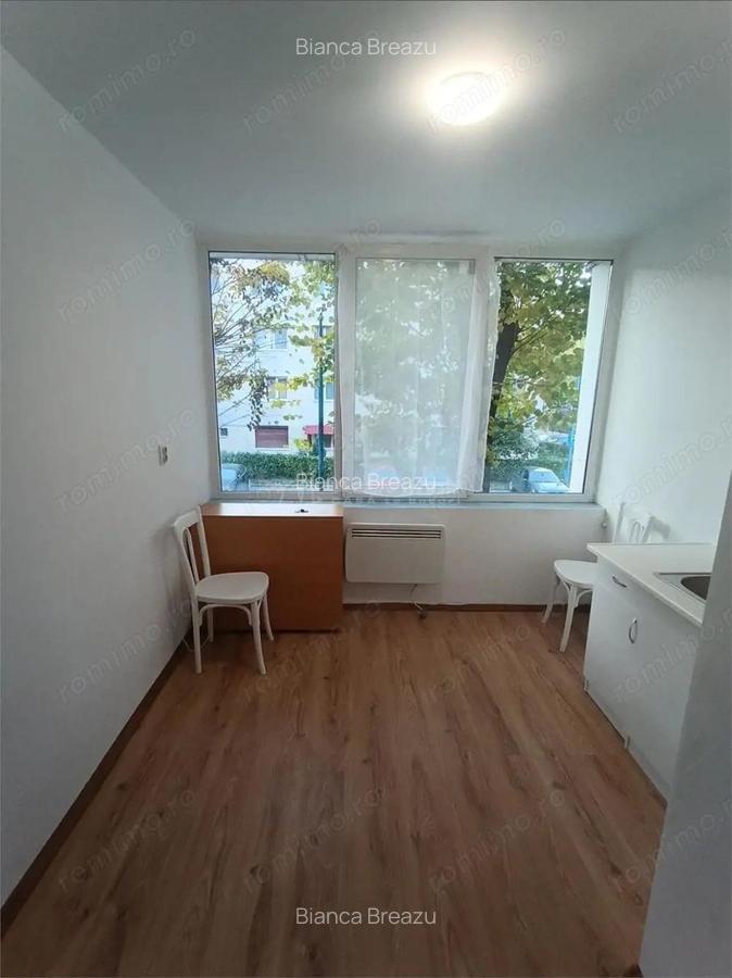 Garsoniera - Tractorul - 3