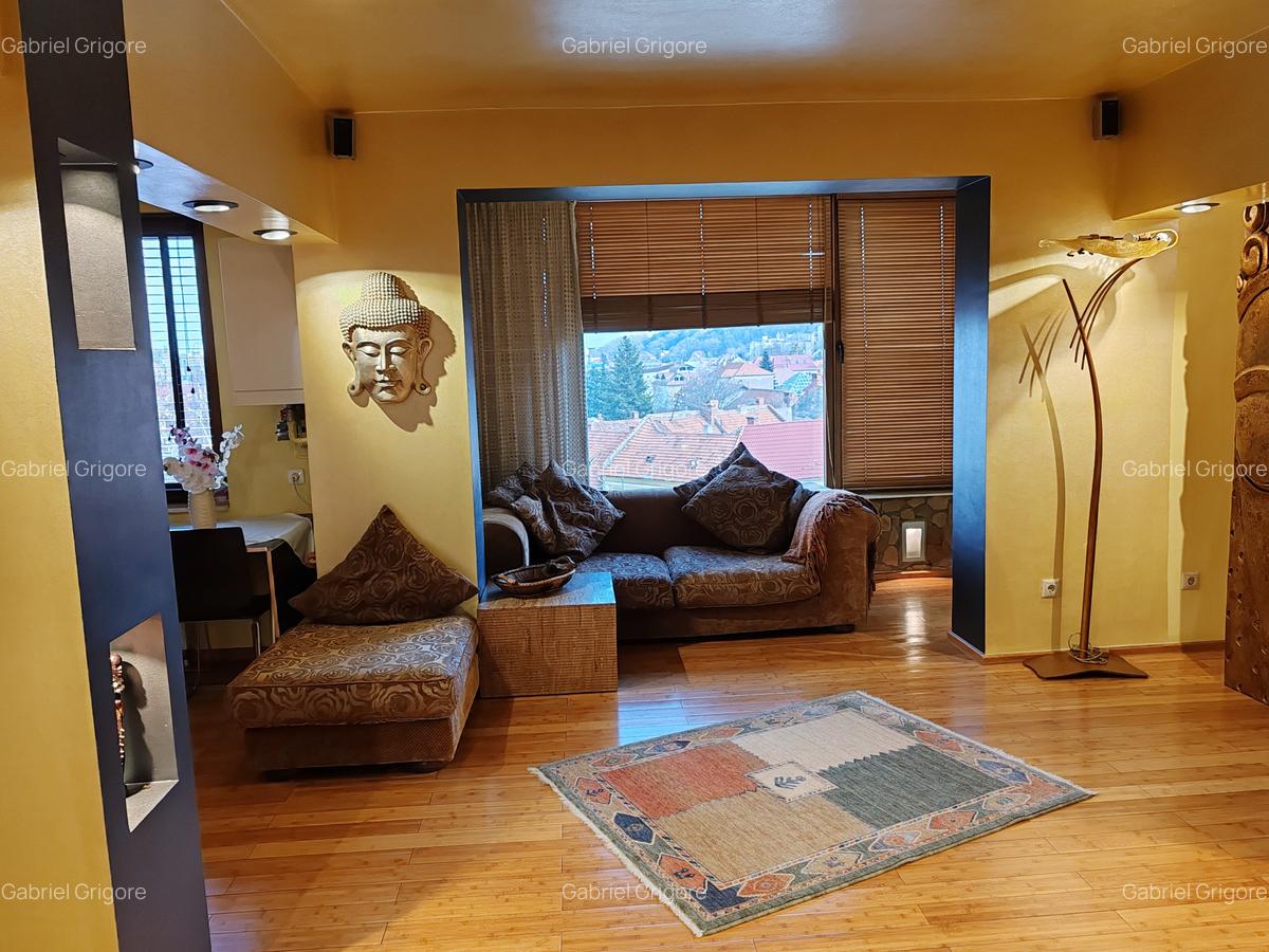 Apartament cu 3 camere semidecomandat, mobilat în Ultracentral - 2