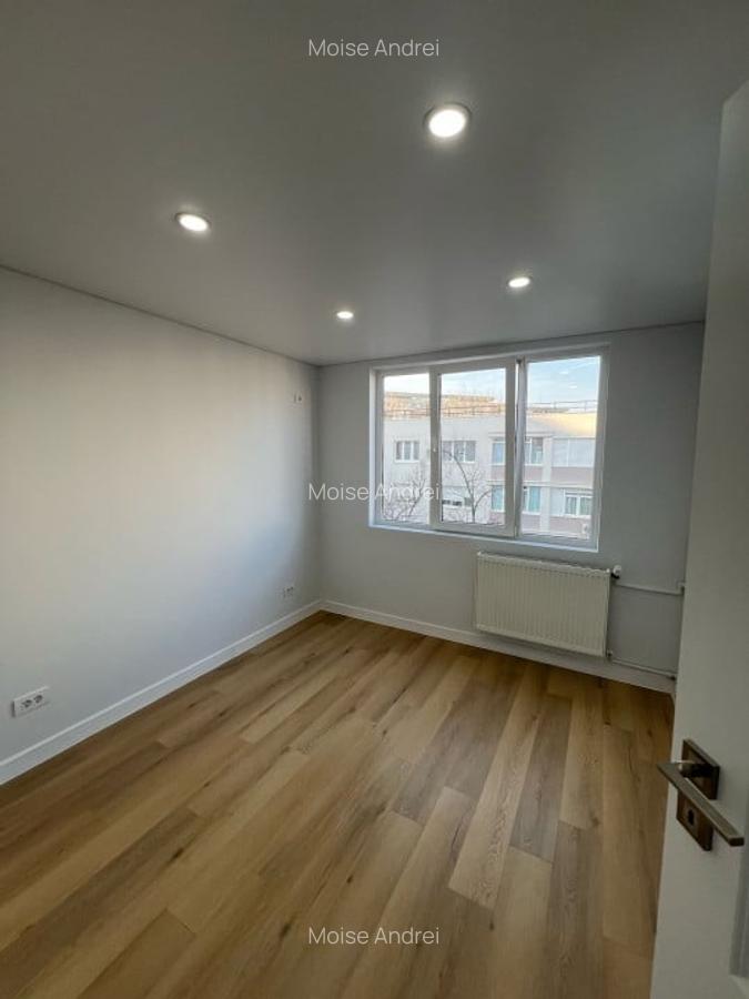 Apartament cu 3 camere circular în Drumul Taberei - 2