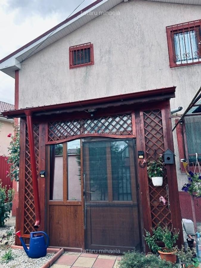 Proprietar vand casa P+M in Valu lui Traian - 2