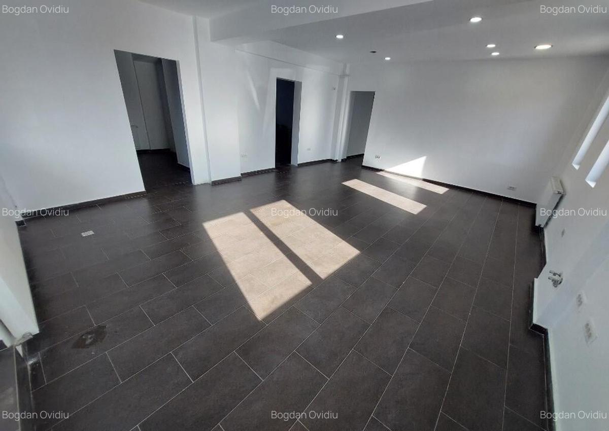 Spatiu Comercial Stradal - 4 locuri de Parcare - Disponibil acum - 3