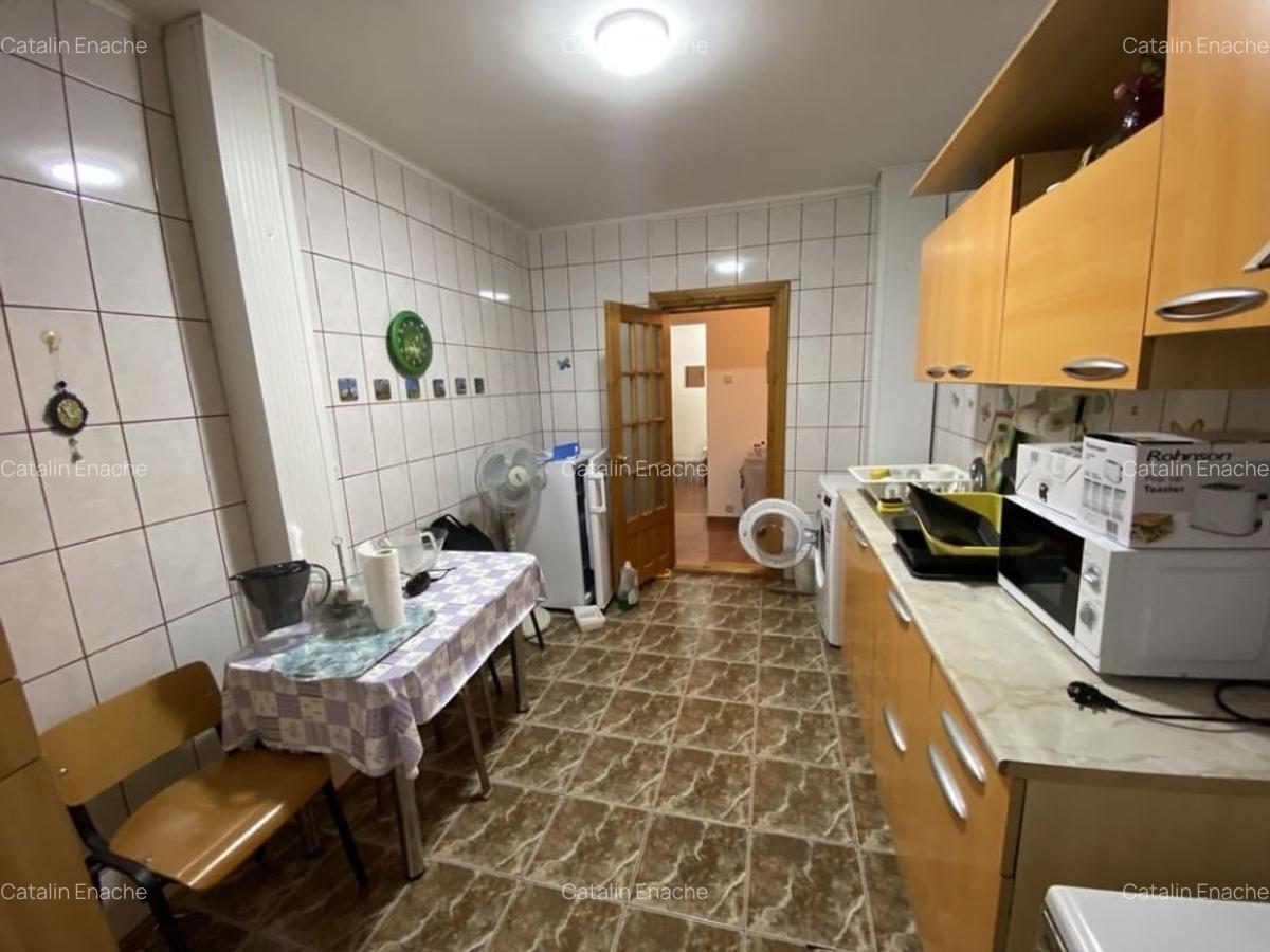 Apartament  2 camere Zona Capela Militară - etaj 6/10 - 56 mp - 3