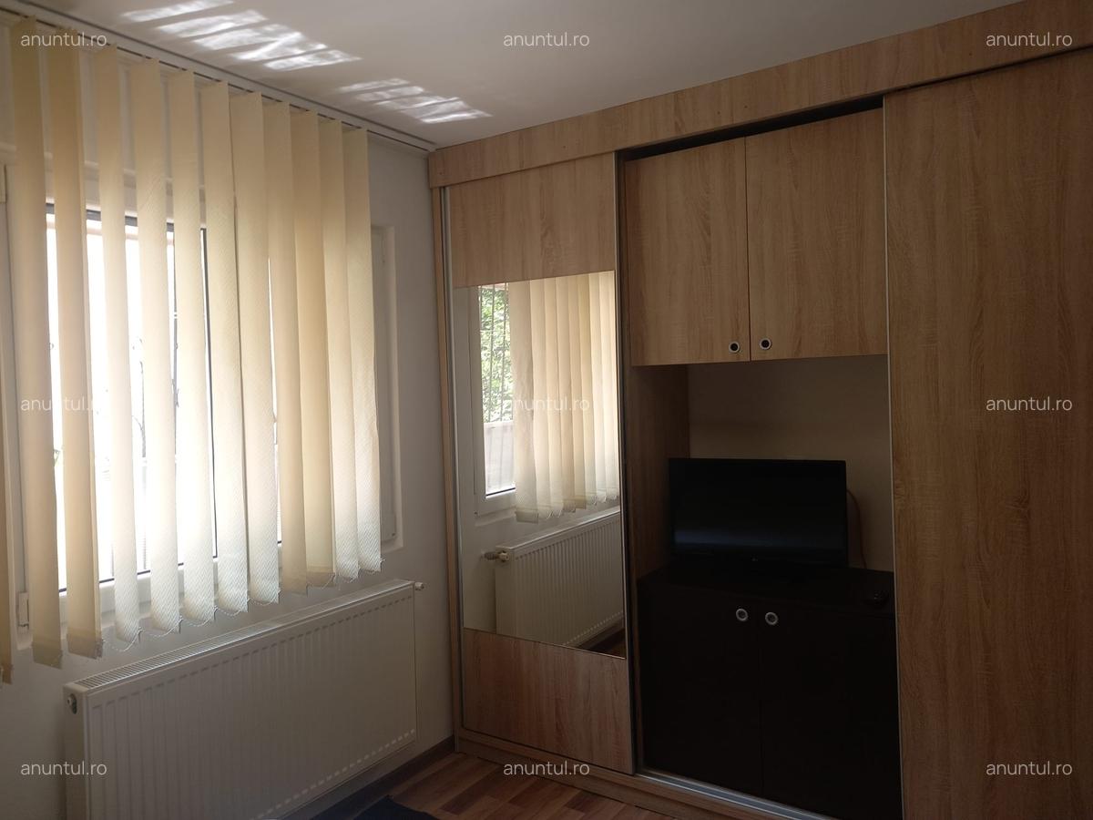 Decebal, str. Voronet 22 - 5