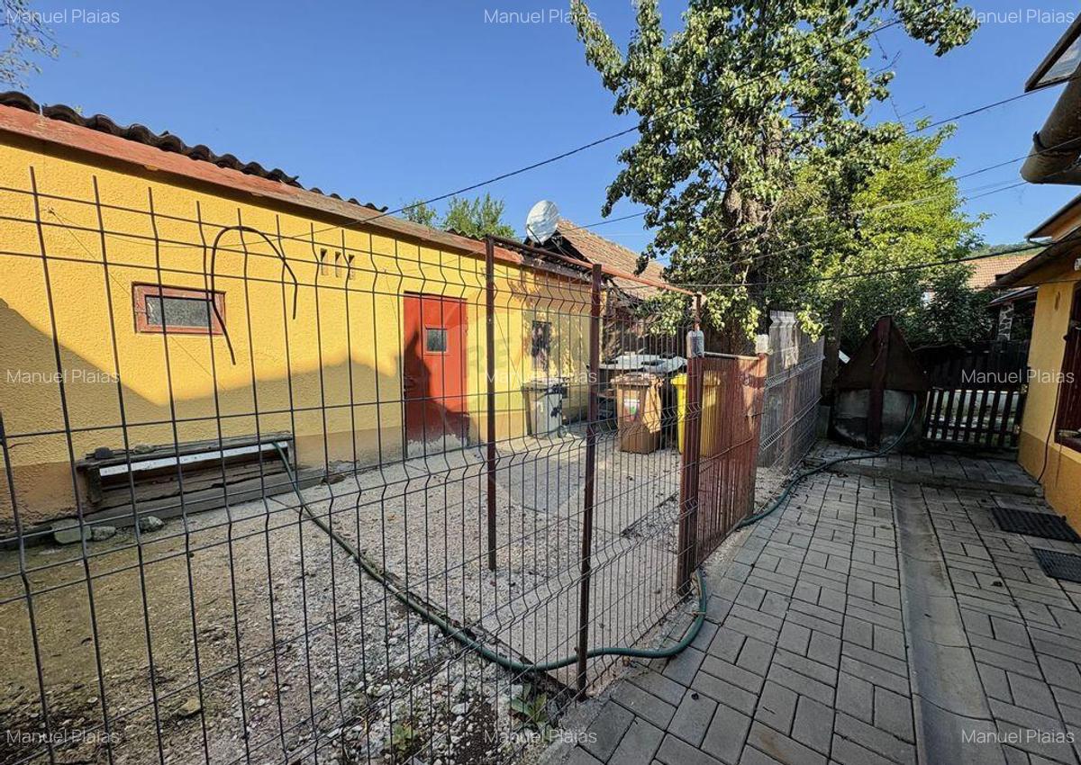 Casa 4 camere, 2 bai, curte 450mp, zona Baznei - 15 Casa 4 camere, 2 bai, curte 450mp, zona Baznei - 15