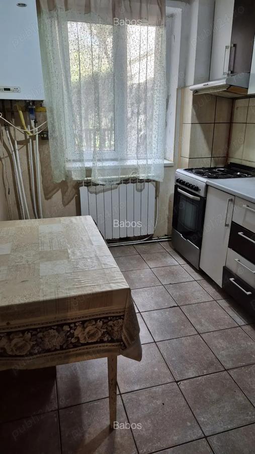 De vanzare apt 2 camere in Simeria - 3