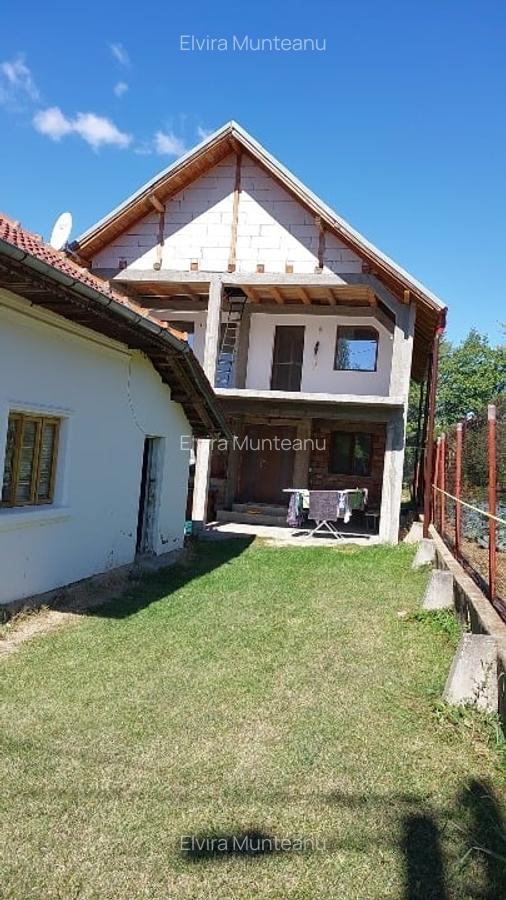Casa de vinzare cu teren edificabil - 2