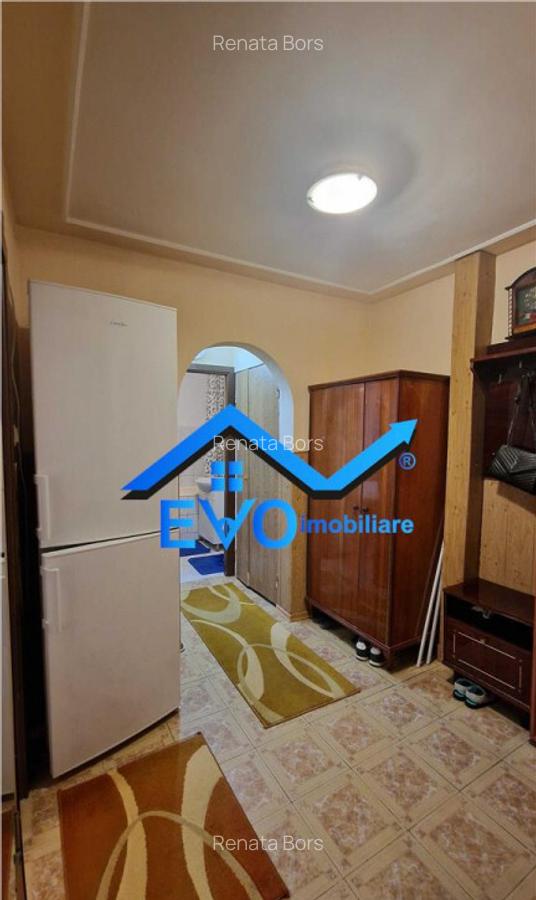Apartament cu 2 camere, decomandat, et. 2, zona Alexandru-Mi - 11
