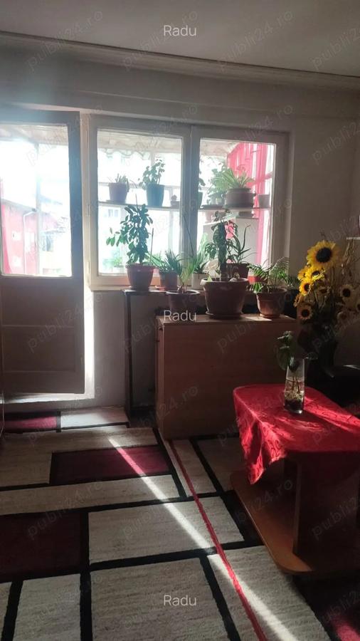 Proprietar vand apartament cu 3 camere semidecomandat - 3