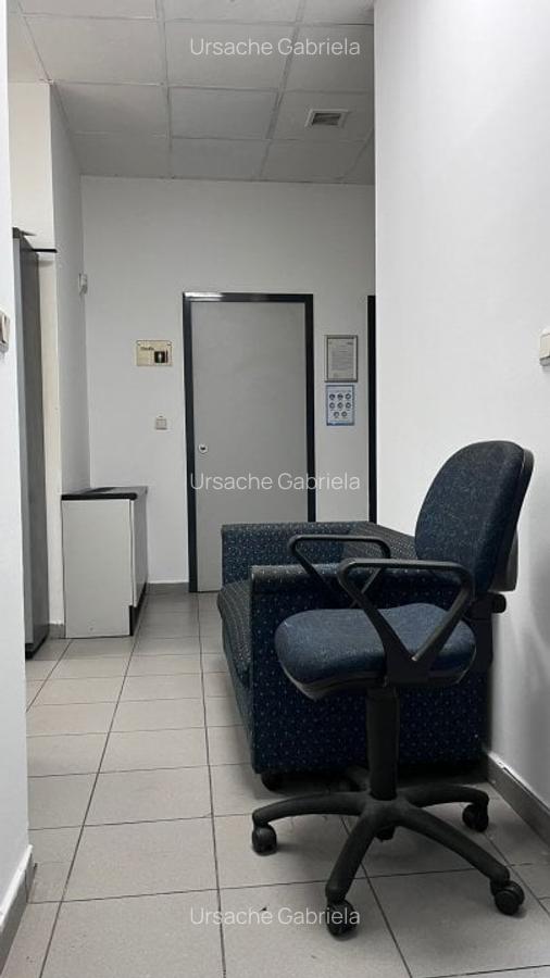 Spatiu Comercial zona Centrul Civic - cod 5940 - 8