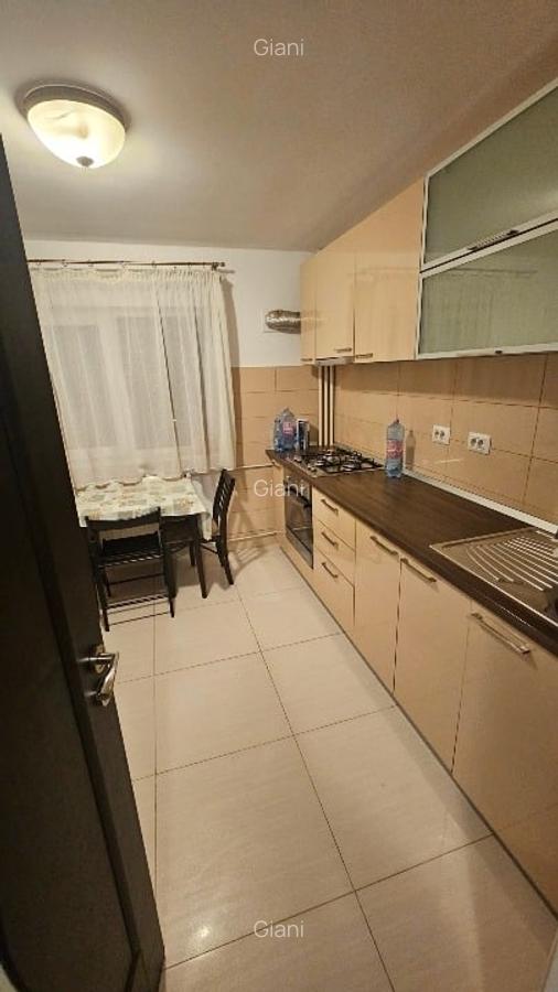 Închiriez apartament 3 camere – Mall Vitan – 80 mp – Proprietar - 1