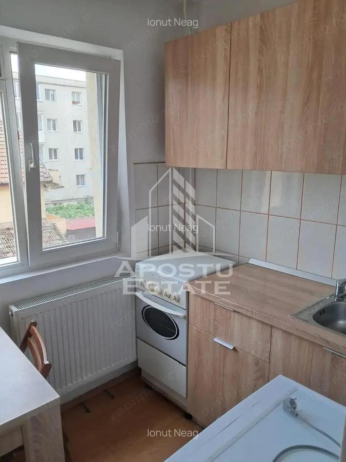 Apartament cu 1 camera, decomandat, zona Complex studentesc - 3