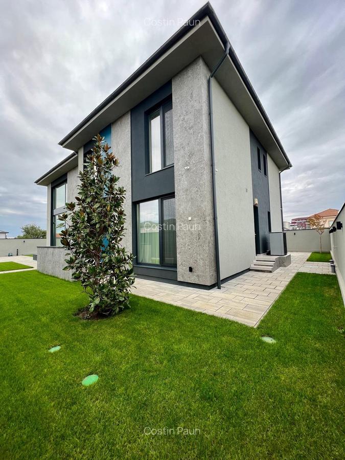 Casa individuala cu 6 camere. Complet mobilata si utilata LUX. Comision 0 - 14