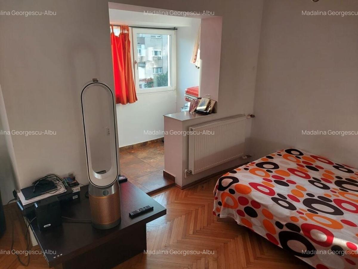 Apartament cu 3 camere semidecomandat în Armeneasca - 4