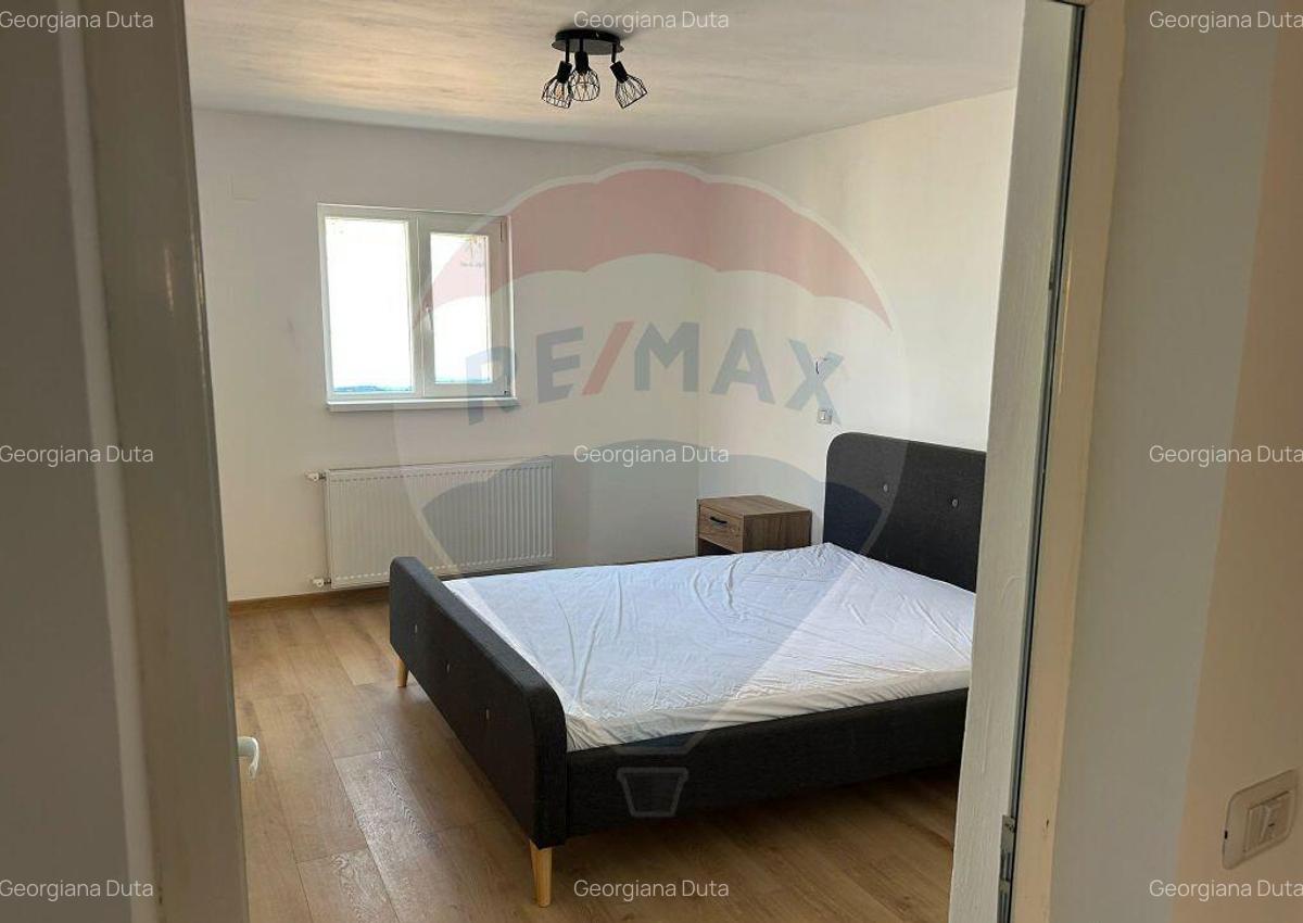 Casa renovata cu 4 camere in Ureche?ti - 12