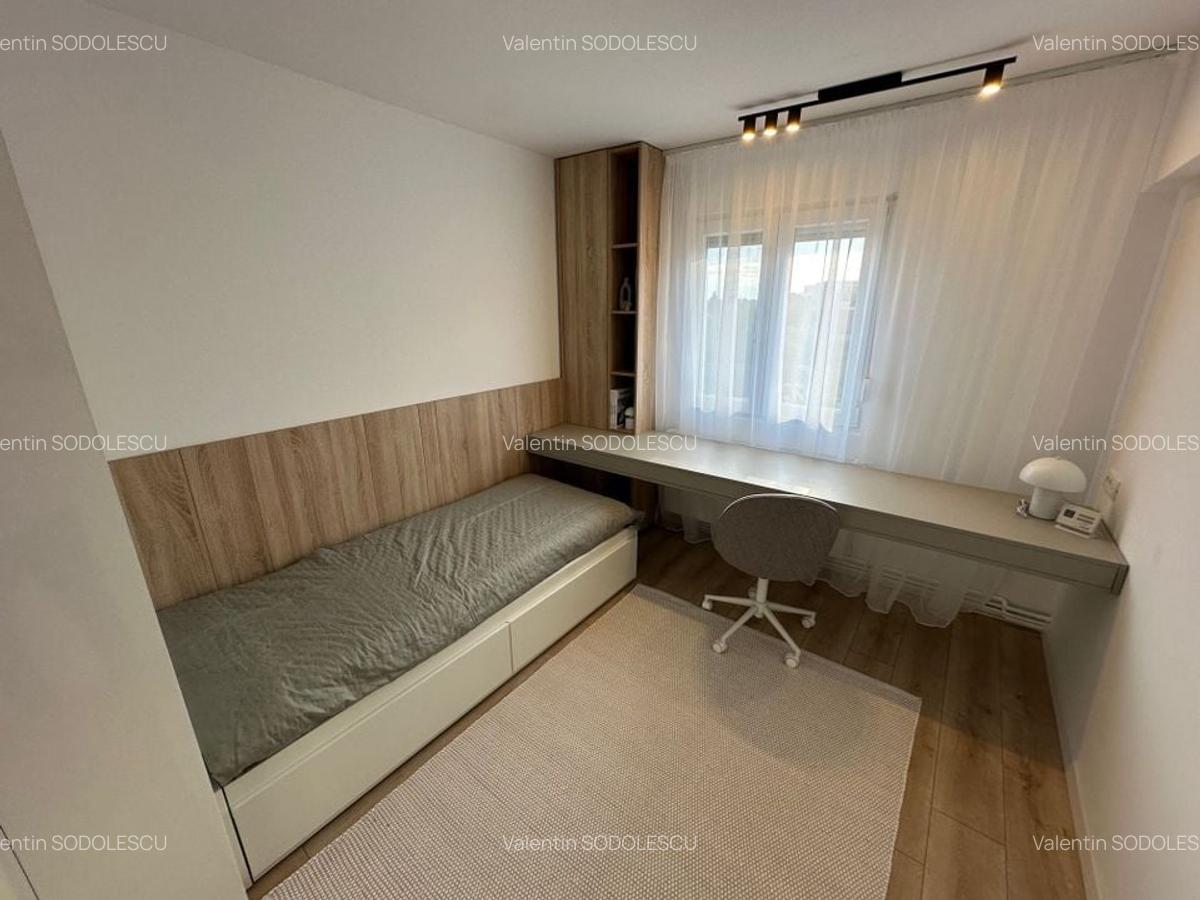 Apartament cu 3 camere semidecomandat în Circumvalațiunii - 19
