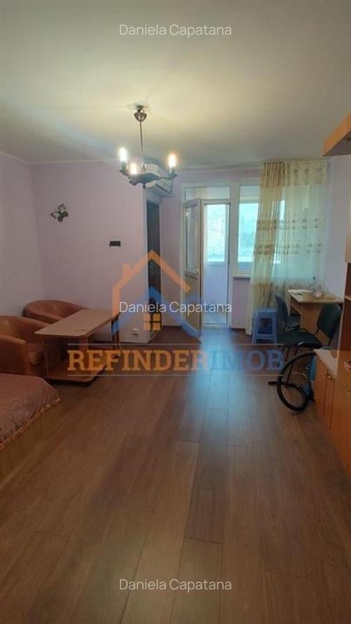 Vanzare Garsoniera zona Drumul Taberei - Piata Drumul Taberei - 1