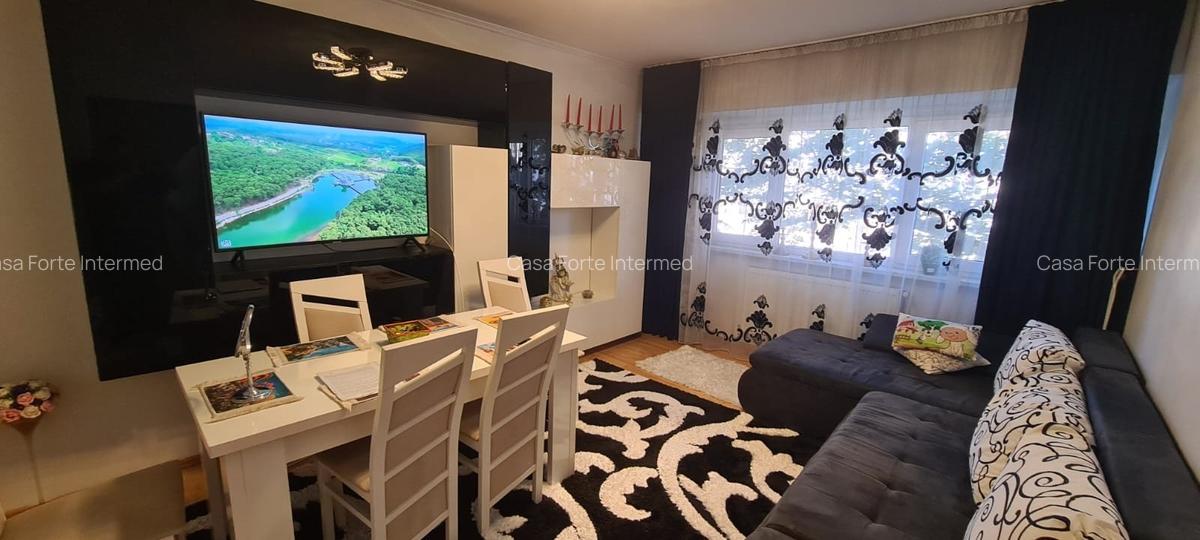 Apartament 3 camere decomandate – Tomis Nord 130.000€ - 3