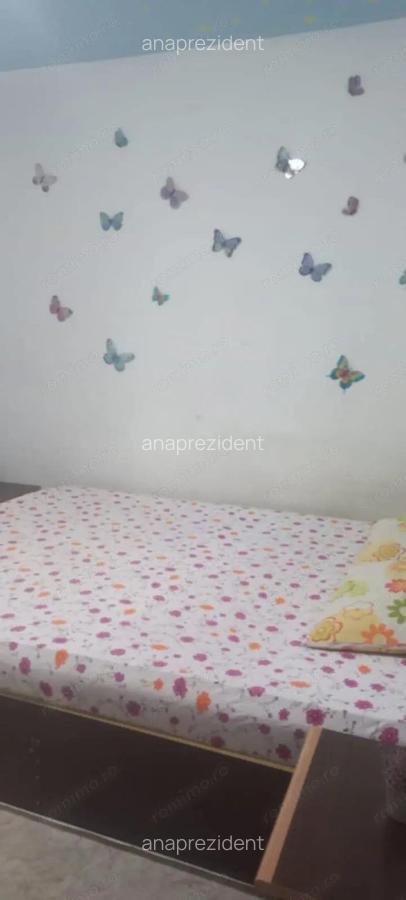 Berceni Piata Resita ap.2 camere,1300ron. - 8