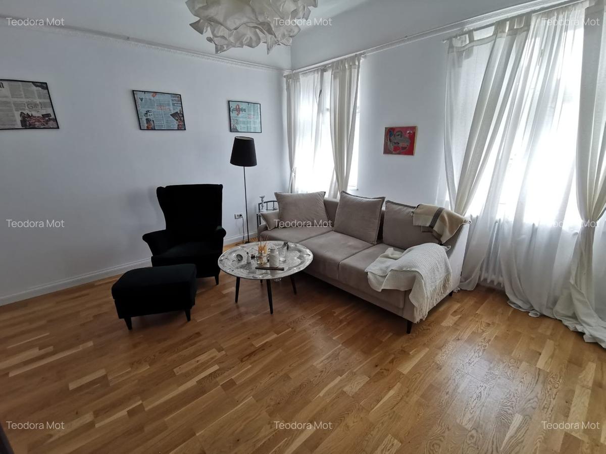 Apartament cu 2 camere semidecomandat în P-ța Unirii - 3