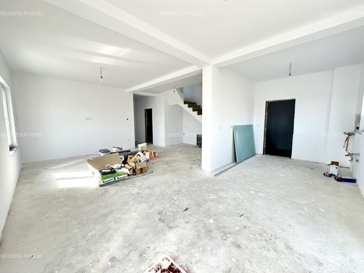 Duplex modern cu garaj, 153 mp utili, 363 mp teren - Giarmata - 2