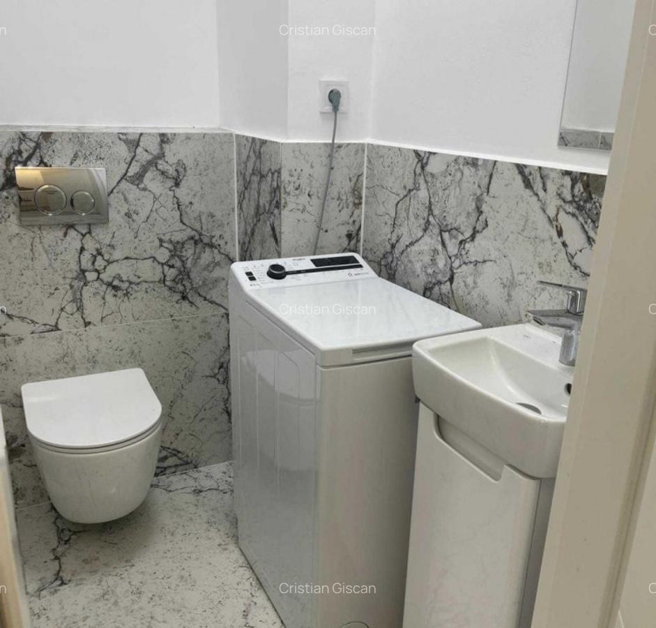 Apartament 3 camere -Unirii Fantani - bloc construit in anul 1987 - 5
