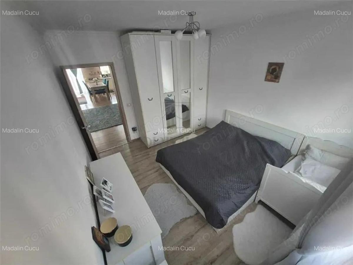 GIROC - 3 CAM - ETJ.1 - LOC PARCARE - BLOC - VILA - SPATIOS - ZONA EXCELENTA- - 3